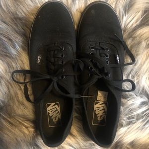 Black Lace Up Vans Women’s 9